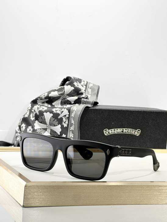 Picture of Chrome Hearts Sunglasses _SKUfw73239217fw